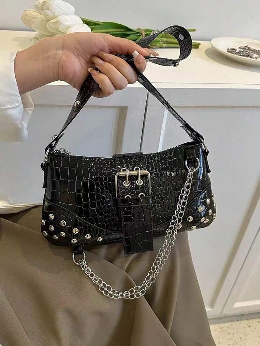 Irene – Vintage Crescent Motorcycle Shoulder Bag