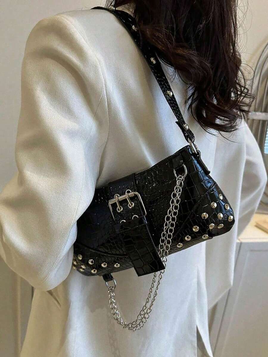 Irene – Vintage Crescent Motorcycle Shoulder Bag