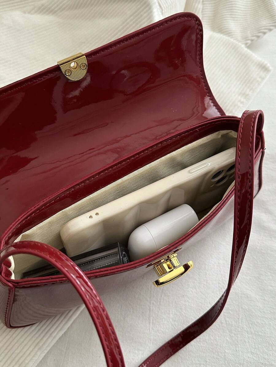 Irene – Retro Flap Accent Faux Leather Shoulder Bag